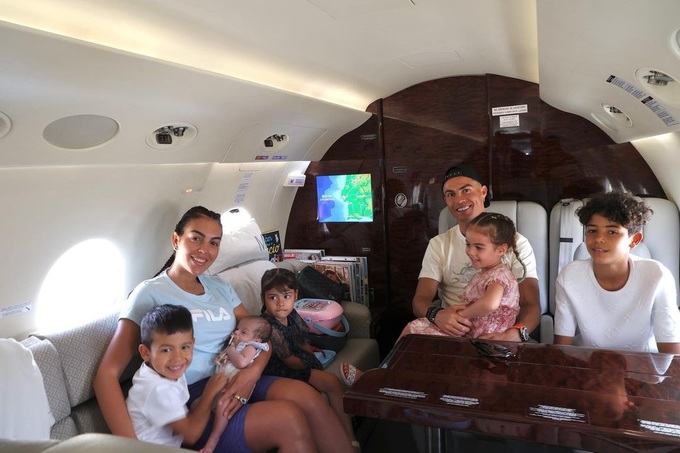 Panorama of Cristiano Ronaldo's luxurious summer vacation - 2