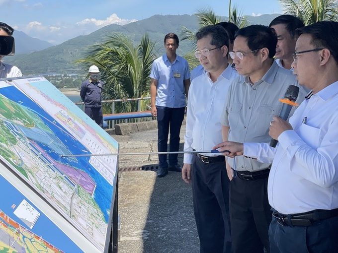 Thủ tướng khảo sát một số nhà máy, dự án công nghệ cao tại Đà Nẵng - 9