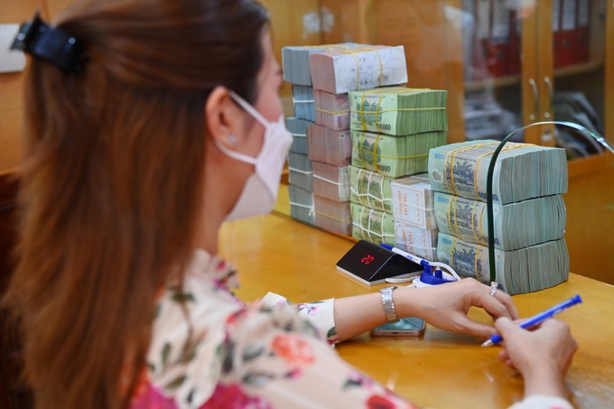 Bất ngờ số tiền dân Việt để trong tài khoản ngân hàng: Vượt 1 triệu tỷ đồng - 1