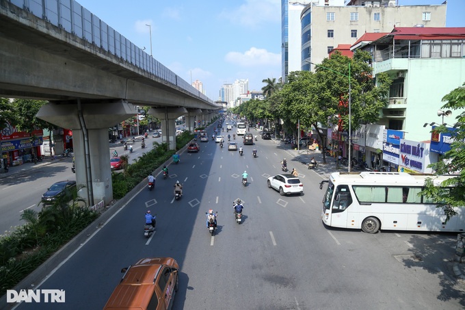 Tuyến đường đầu tiên ở Hà Nội sắp tách làn riêng cho xe buýt, xe máy - 3