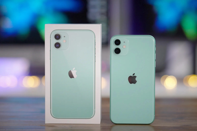 Giá iPhone 11, iPhone 12 giảm sâu tại Việt Nam - 1