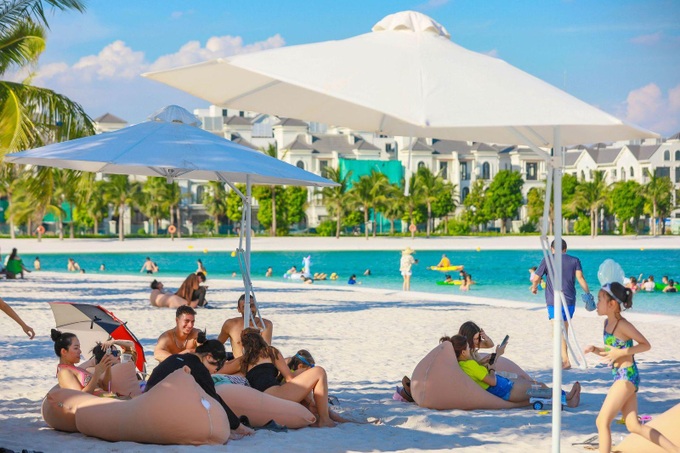 Giới trẻ đổ bộ Quận Ocean tham dự lễ hội Biển - 2