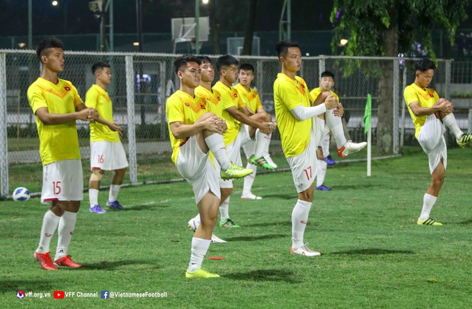 Văn Trường, Văn Khang quyết xé lưới U19 Indonesia - 4 Văn Trường, Văn Khang quyết xé lưới U19 Indonesia - 4