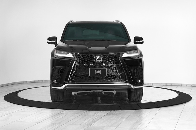 Lexus LX 600 được phù phép thành xe chống đạn - 2