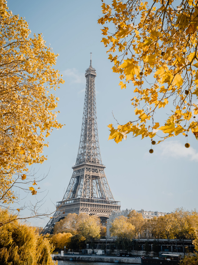 Hình ảnh tháp Eiffel đẹp, lộng lẫy, ấn tượng và chân thực nhất