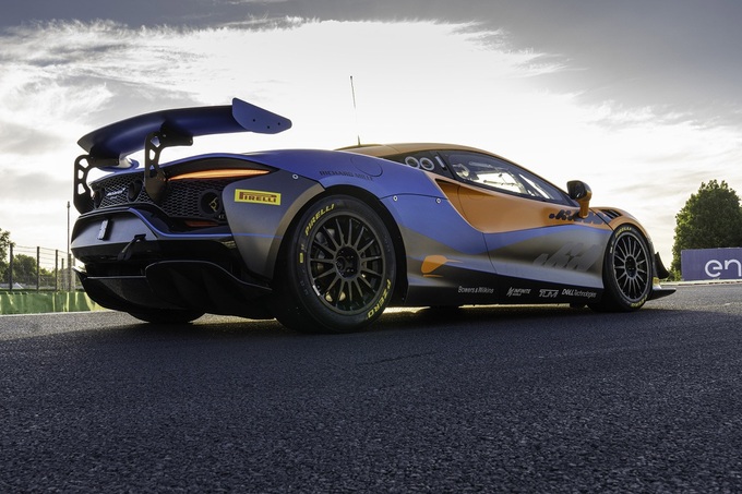 McLaren Artura GT4 sẵn sàng cho những đường đua khốc liệt - 2 McLaren Artura GT4 sẵn sàng cho những đường đua khốc liệt - 2