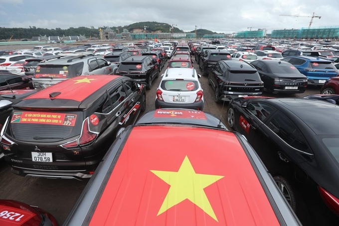 1.700 ô tô tham gia xếp xe kỷ lục hình bản đồ Việt Nam tại Hải Phòng - 2