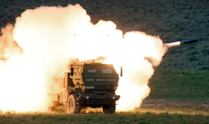 Ukraine dùng hỏa thần HIMARS nhằm vào xương sống của pháo binh Nga - 1 Ukraine dùng hỏa thần HIMARS nhằm vào xương sống của pháo binh Nga - 1