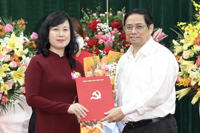 Quyền Bộ trưởng Y tế: Tôi nhận nhiệm vụ với tâm thế bộn bề suy nghĩ - 2 Quyền Bộ trưởng Y tế: Tôi nhận nhiệm vụ với tâm thế bộn bề suy nghĩ - 2