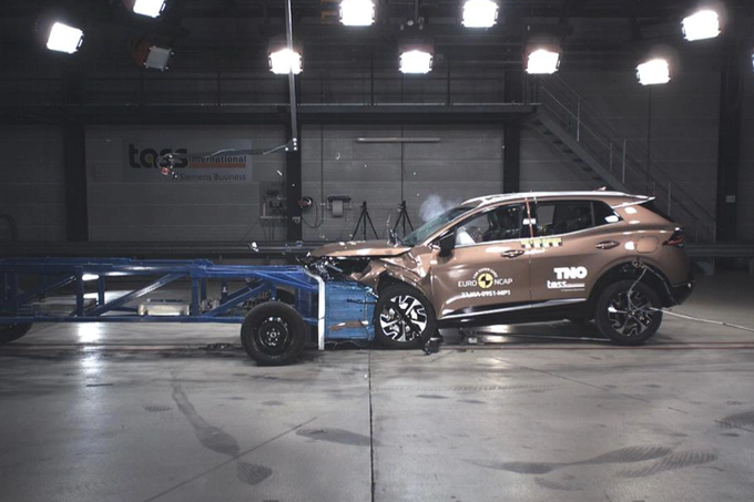 Kia Sportage 2022 mới bán ở Việt Nam sẽ bảo vệ khách thế nào trước tai nạn? - 1 Kia Sportage 2022 mới bán ở Việt Nam sẽ bảo vệ khách thế nào trước tai nạn? - 1