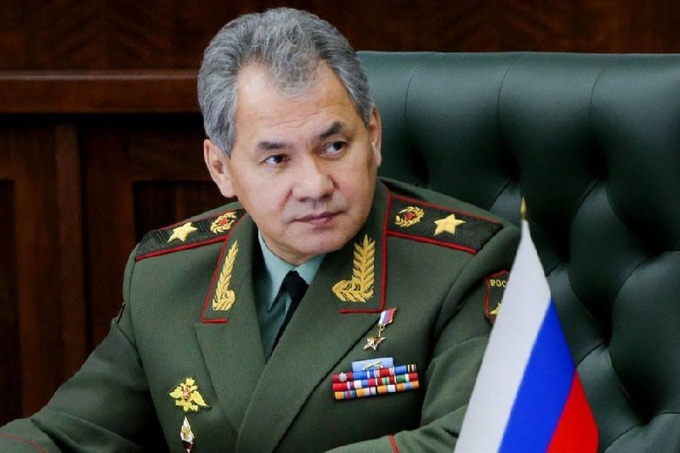 Bộ trưởng Quốc phòng Nga bất ngờ thị sát quân đội ở Ukraine - 1