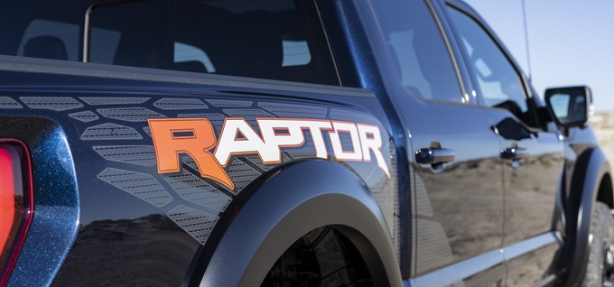Siêu bán tải F-150 Raptor R ra mắt, sở hữu công suất 700 mã lực - 16