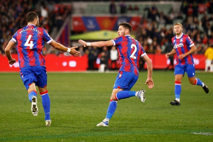 10 người của Man Utd hạ gục Crystal Palace tại Melbourne - 17 10 người của Man Utd hạ gục Crystal Palace tại Melbourne - 17