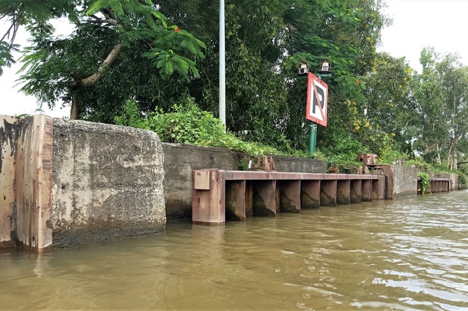 Những khối bê tông 80 tỷ đồng 16 năm nằm vô dụng - 3 Những khối bê tông 80 tỷ đồng 16 năm nằm vô dụng - 3