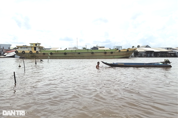 Những khối bê tông 80 tỷ đồng 16 năm nằm vô dụng - 12 Những khối bê tông 80 tỷ đồng 16 năm nằm vô dụng - 12