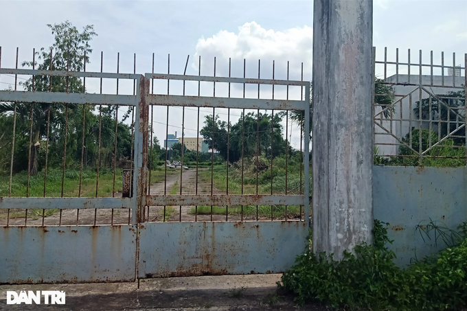 Những khối bê tông 80 tỷ đồng 16 năm nằm vô dụng - 15 Những khối bê tông 80 tỷ đồng 16 năm nằm vô dụng - 15
