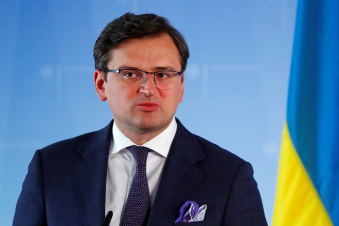 Ngoại trưởng Ukraine: Phương Tây chờ Kiev đầu hàng trước Nga - 1