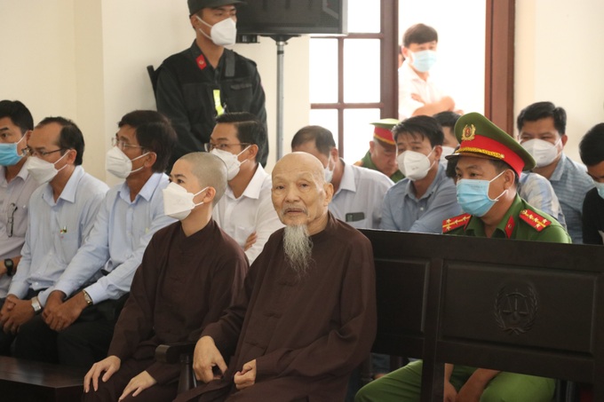 Ông Lê Tùng Vân chuẩn bị hầu tòa phúc thẩm - 1