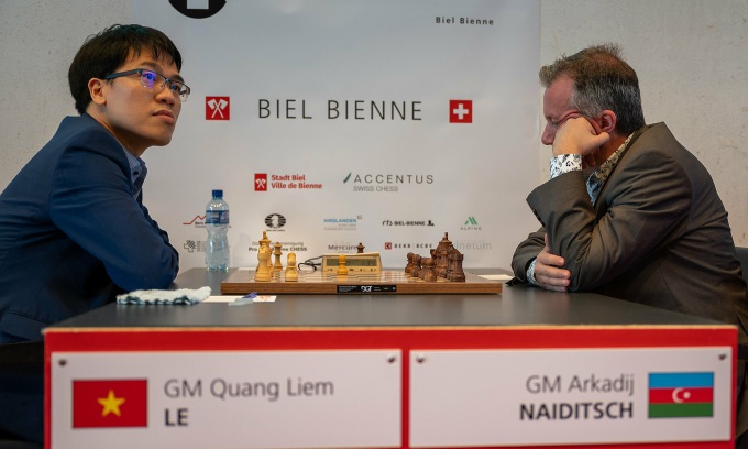 Quang Liêm đứng trước cơ hội vô địch giải Biel Grandmaster - 1