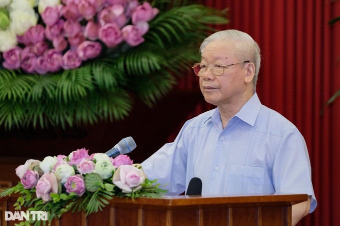 Tổng Bí thư: Hãy sống sao cho xứng với những người đã hy sinh vì Tổ quốc! - 6 Tổng Bí thư: Hãy sống sao cho xứng với những người đã hy sinh vì Tổ quốc! - 6