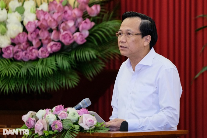 Tổng Bí thư: Hãy sống sao cho xứng với những người đã hy sinh vì Tổ quốc! - 2 Tổng Bí thư: Hãy sống sao cho xứng với những người đã hy sinh vì Tổ quốc! - 2