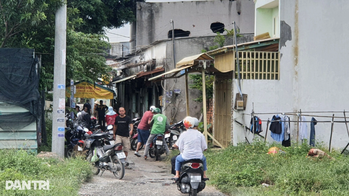 Cứu 4 em nhỏ trong đám cháy, anh trai 10 tuổi trở lại cứu em út rồi tử vong - 2 Cứu 4 em nhỏ trong đám cháy, anh trai 10 tuổi trở lại cứu em út rồi tử vong - 2