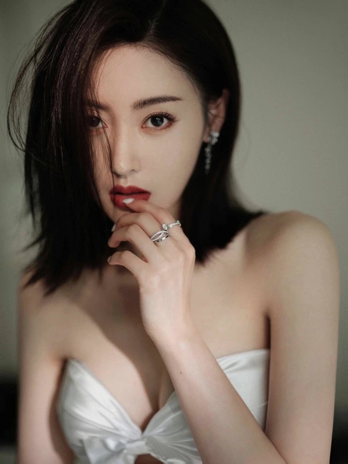 Nỗi ám ảnh mình hạc xương mai của sao Hoa ngữ