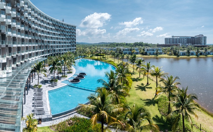 Những đặc quyền từ tầm view hồ của Felicity Phú Quốc