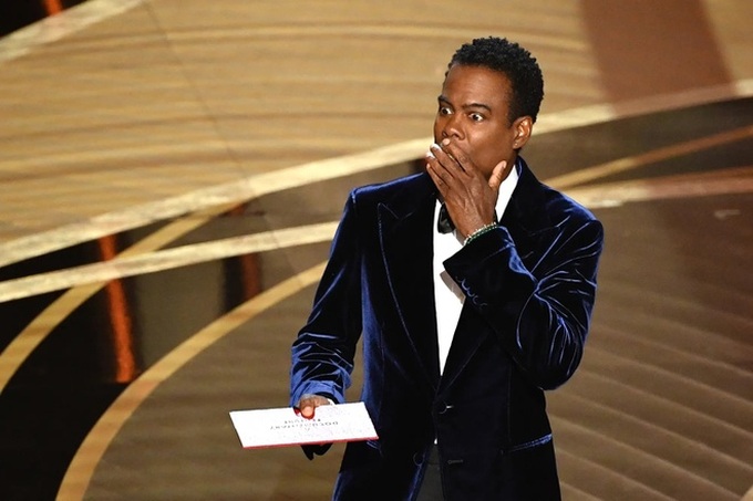 Will Smith lại xin lỗi về cái tát tai tiếng và phản ứng của Chris Rock - 3