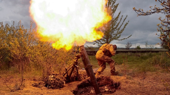 Pháo kích toàn chiến tuyến miền Đông Ukraine, Nga thay đổi mục tiêu? - 1