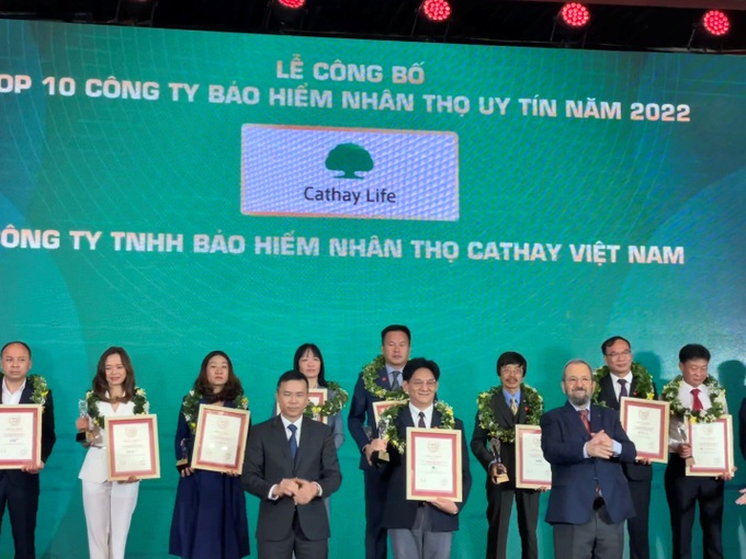 Cathay Life Viet Nam nhận giải Top 10 Công ty bảo hiểm nhân thọ uy tín 2022 - 3