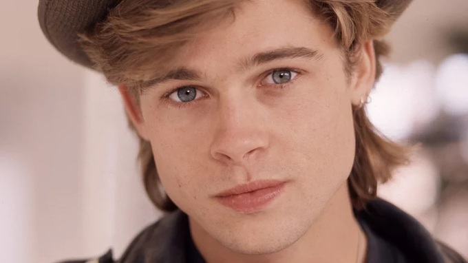 Những hình ảnh ít biết về Brad Pitt đẹp trai lồng lộng ngày trẻ - 1