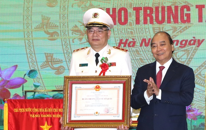 Trao danh hiệu Anh hùng lực lượng vũ trang cho một đơn vị Tình báo công an