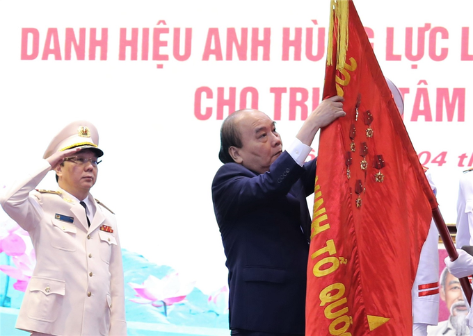 Trao danh hiệu Anh hùng lực lượng vũ trang cho một đơn vị Tình báo công an