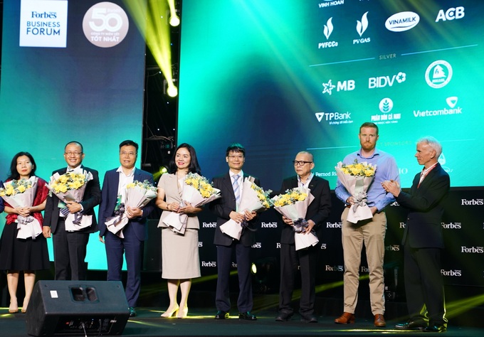 PV GAS 10 năm liên tiếp vào Top 50 Công ty niêm yết tốt nhất Việt Nam - 1