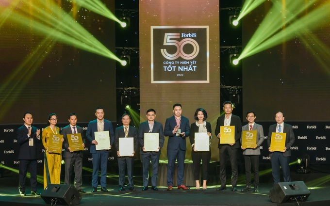 PV GAS 10 năm liên tiếp vào Top 50 Công ty niêm yết tốt nhất Việt Nam - 3 PV GAS 10 năm liên tiếp vào Top 50 Công ty niêm yết tốt nhất Việt Nam - 3