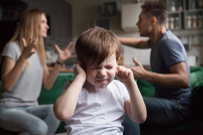 Cha mẹ nên làm gì khi phong cách nuôi dạy con xung đột? - 1