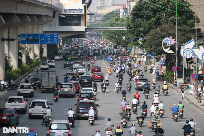 Phân làn đường Nguyễn Trãi: Giảm ùn tắc, người dân hồ hởi ủng hộ - 1