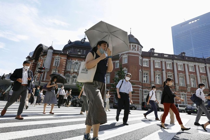 Nhật Bản cảnh báo đối mặt nắng nóng thường xuyên - 1