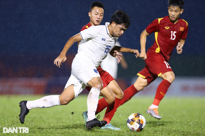 U19 Việt Nam đánh bại Thái Lan, đối đầu Malaysia ở chung kết - 2 U19 Việt Nam đánh bại Thái Lan, đối đầu Malaysia ở chung kết - 2
