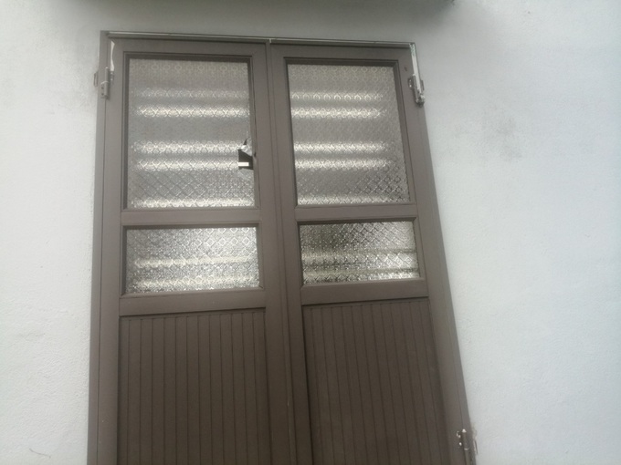 Bắt khẩn cấp nhóm côn đồ nổ súng vào nhà dân ở Hải Phòng - 1 Bắt khẩn cấp nhóm côn đồ nổ súng vào nhà dân ở Hải Phòng - 1