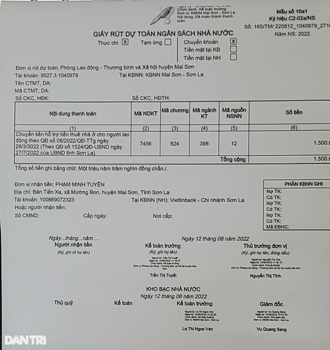 Công nhân Sơn La nhận tiền hỗ trợ sau lời hứa không xong thì từ chức - 1