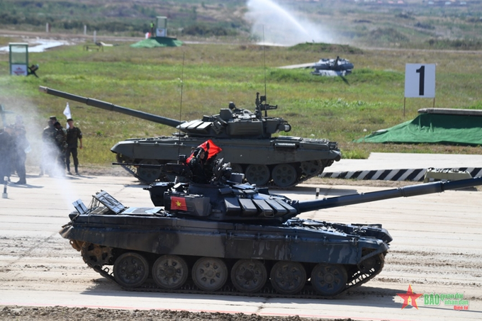 Vì sao xe tăng T-72B3 được sử dụng trong nội dung Xe tăng hành tiến? - 3 Vì sao xe tăng T-72B3 được sử dụng trong nội dung Xe tăng hành tiến? - 3