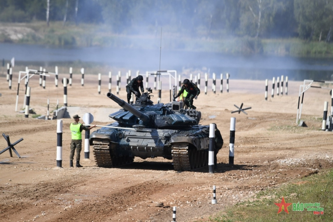 Vì sao xe tăng T-72B3 được sử dụng trong nội dung Xe tăng hành tiến? - 2 Vì sao xe tăng T-72B3 được sử dụng trong nội dung Xe tăng hành tiến? - 2