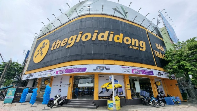 Thế giới Di động gây ấn tượng với màn biến hình cùng Galaxy Z4