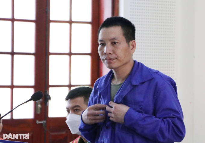 Nếu bắt được ma túy trên người, bị cáo cởi áo cho bắn ngay! - 2