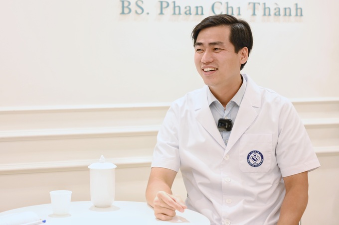Cứ rụng trứng lại thèm: Bác sĩ giải mã chuyện thầm kín của chị em