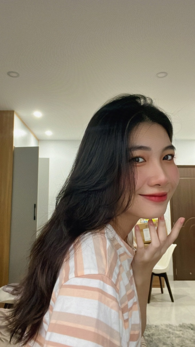 Người mẫu bàn tay, không cần lộ mặt vẫn có thể kiếm tiền triệu mỗi giờ