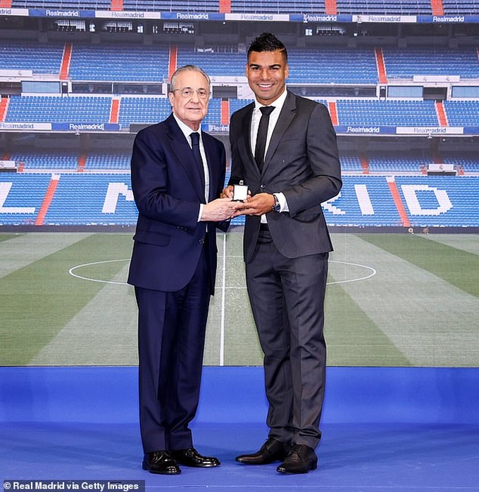 Casemiro khóc trong lễ chia tay Real Madrid - 3