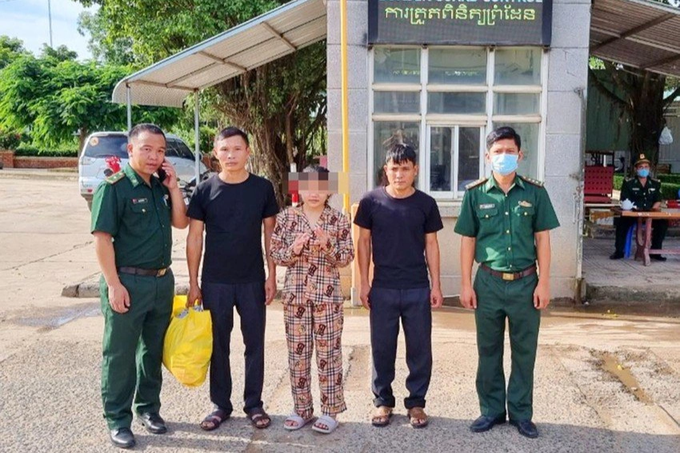 Thiếu nữ 16 tuổi bị dụ dỗ sang Campuchia, lừa bán cho 5 công ty - 1